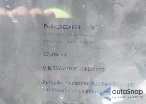 2022 Tesla Model Y Long Range Dual Motor All-Wheel Drive z USA, uszkodzony, nr VIN 7SAYGDEE4NF512222
